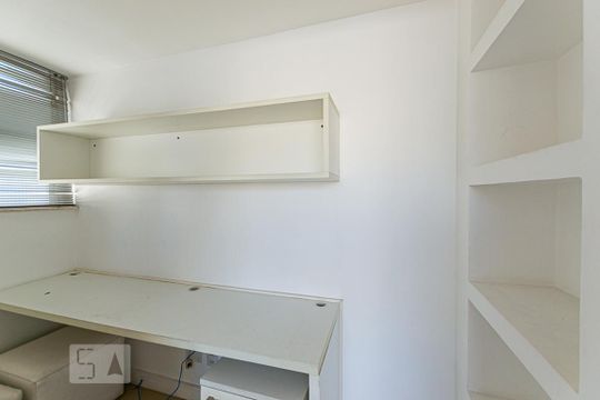 Escritório da Cobertura de apartamento à venda com 2 quartos, 145m² em Santa Rosa, Niterói