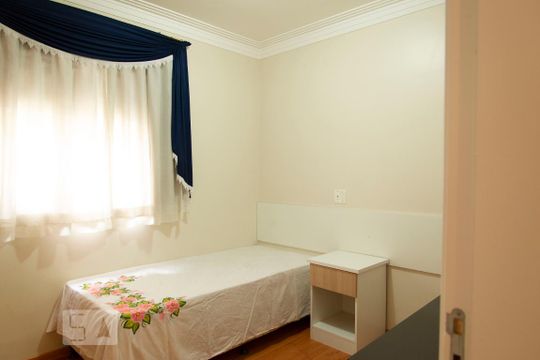 Quarto de apartamento à venda com 3 quartos, 70m² em Vila Carrao, São Paulo