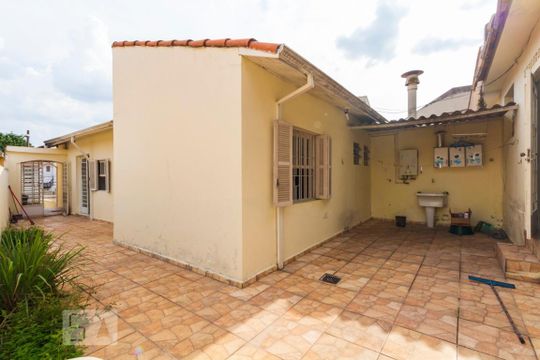 Quintal de casa para alugar com 3 quartos, 170m² em Parque Jabaquara, São Paulo