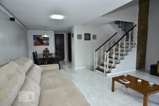 Sala de casa de condomínio à venda com 4 quartos, 230m² em Freguesia de Jacarepaguá, Rio de Janeiro