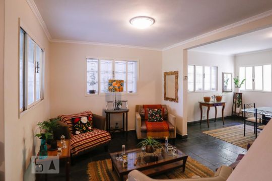 Casa à venda com 3 quartos, 140m² em Vila Pompéia, São Paulo