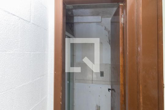 Banheiro de apartamento para alugar com 2 quartos, 50m² em Mato Grande, Canoas