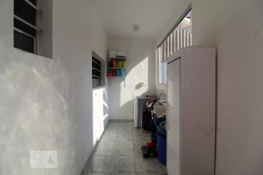 Área de serviço de casa à venda com 2 quartos, 280m² em Olímpico, São Caetano do Sul