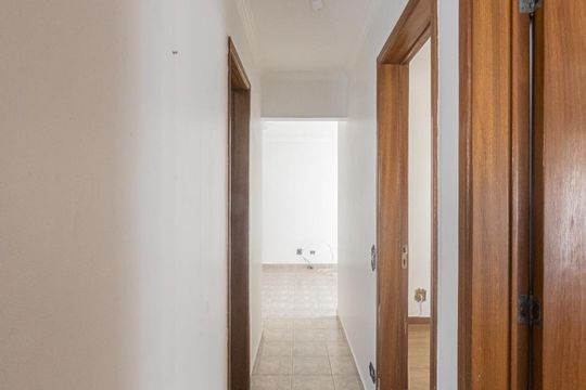 Corredor de apartamento à venda com 3 quartos, 67m² em Vila Gomes Cardim, São Paulo