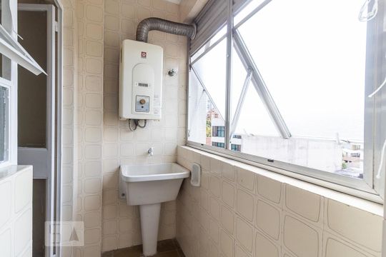 Área de Serviço de apartamento para alugar com 3 quartos, 76m² em Boa Vista, Porto Alegre