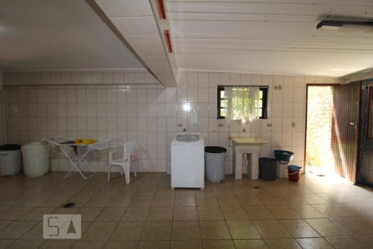 Área de Serviço de casa à venda com 4 quartos, 352m² em Osvaldo Cruz, São Caetano do Sul