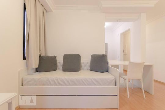 Sala de apartamento para alugar com 1 quarto, 51m² em Higienópolis, São Paulo