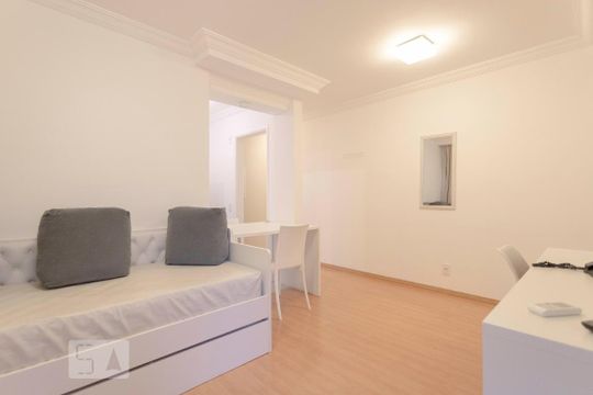 Sala de apartamento para alugar com 1 quarto, 51m² em Higienópolis, São Paulo