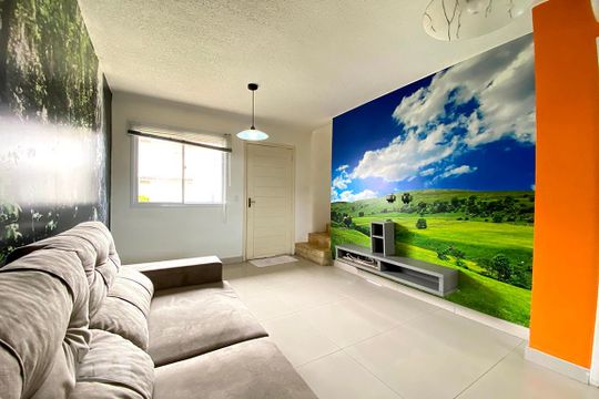Sala de Estar de casa de condomínio à venda com 2 quartos, 56m² em Canudos, Novo Hamburgo