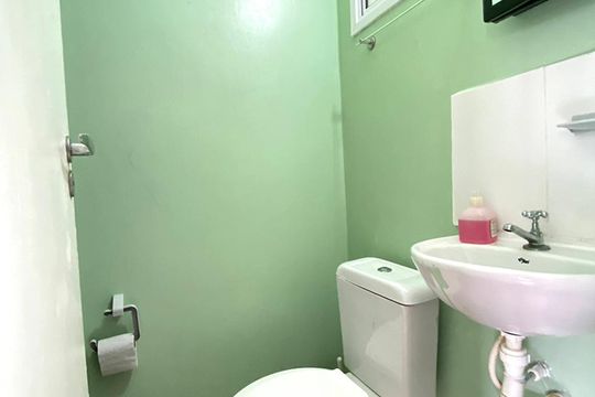 Lavabo de casa de condomínio à venda com 2 quartos, 56m² em Canudos, Novo Hamburgo