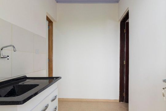 Cozinha de kitnet/studio para alugar com 1 quarto, 30m² em Americanópolis, São Paulo