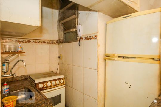 Cozinha de apartamento à venda com 1 quarto, 48m² em Copacabana, Rio de Janeiro