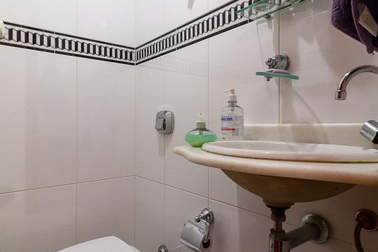 Lavabo de apartamento à venda com 2 quartos, 220m² em Recreio dos Bandeirantes, Rio de Janeiro