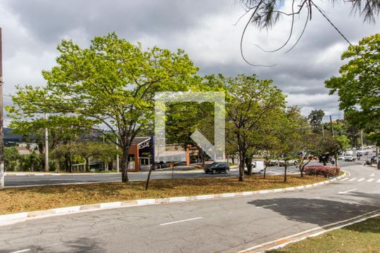 Vista da Rua de casa de condomínio à venda com 4 quartos, 360m² em Alphaville, Santana de Parnaíba