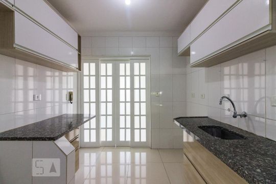 Cozinha de apartamento para alugar com 3 quartos, 68m² em Santana, São Paulo