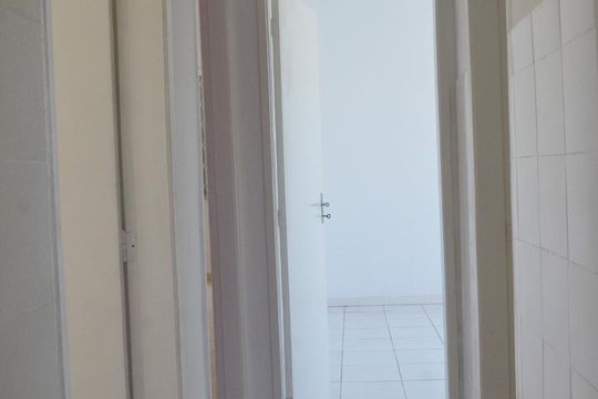Corredor de casa para alugar com 2 quartos, 180m² em Cachambi, Rio de Janeiro