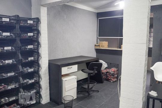 Escritório de casa à venda com 4 quartos, 225m² em Cidade Antônio Estevão de Carvalho, São Paulo