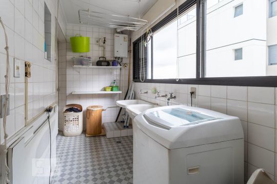 Área de Serviço de apartamento à venda com 4 quartos, 189m² em Vila Madalena, São Paulo
