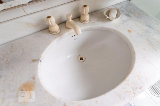 Pia de apartamento à venda com 4 quartos, 189m² em Vila Madalena, São Paulo