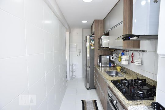 Cozinha de apartamento à venda com 2 quartos, 66m² em Jacarepaguá, Rio de Janeiro