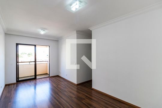 Sala de apartamento para alugar com 3 quartos, 77m² em Vila Gumercindo, São Paulo