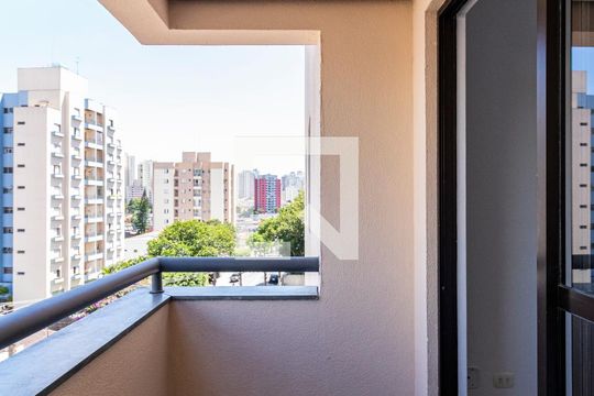 Varanda de apartamento para alugar com 3 quartos, 77m² em Vila Gumercindo, São Paulo