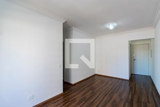 Sala de apartamento para alugar com 3 quartos, 77m² em Vila Gumercindo, São Paulo
