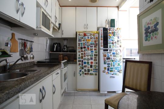 Cozinha de apartamento à venda com 2 quartos, 83m² em Maracanã, Rio de Janeiro