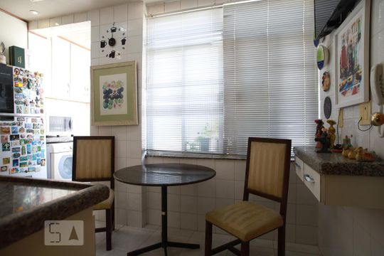 Cozinha de apartamento à venda com 2 quartos, 83m² em Maracanã, Rio de Janeiro