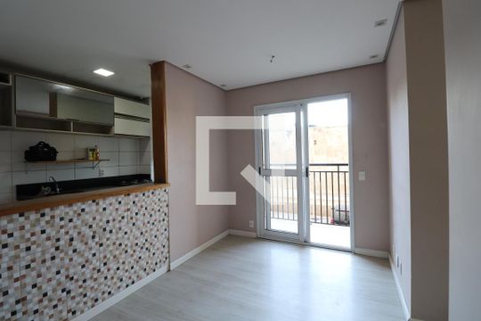 SALA de apartamento à venda com 3 quartos, 59m² em Jardim Las Vegas, Guarulhos
