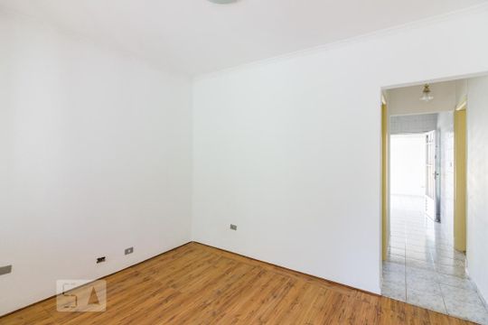 Sala de casa à venda com 2 quartos, 150m² em Vila Paulicéia, São Paulo