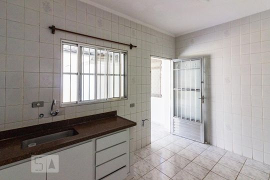Cozinha de casa à venda com 2 quartos, 150m² em Vila Paulicéia, São Paulo