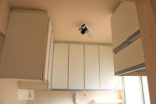 Cozinha - armários de apartamento para alugar com 1 quarto, 32m² em Campos Elíseos, São Paulo