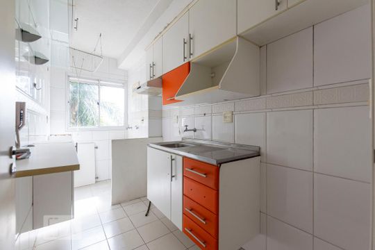 Cozinha de apartamento à venda com 2 quartos, 48m² em Vila Firminiano Pinto, São Paulo