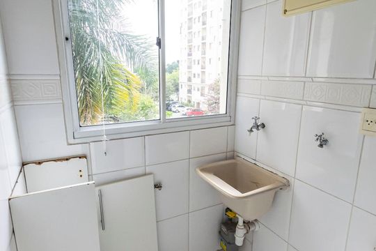 Área de serviço de apartamento à venda com 2 quartos, 48m² em Vila Firminiano Pinto, São Paulo