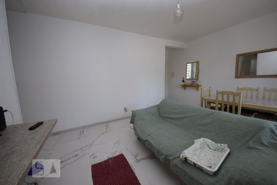 Sala de apartamento para alugar com 2 quartos, 80m² em Centro, Canoas