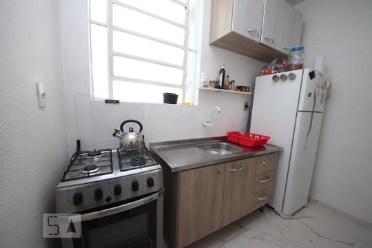 Cozinha de apartamento para alugar com 2 quartos, 80m² em Centro, Canoas