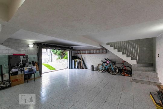 Garagem de casa à venda com 3 quartos, 220m² em Vila das Mercês, São Paulo