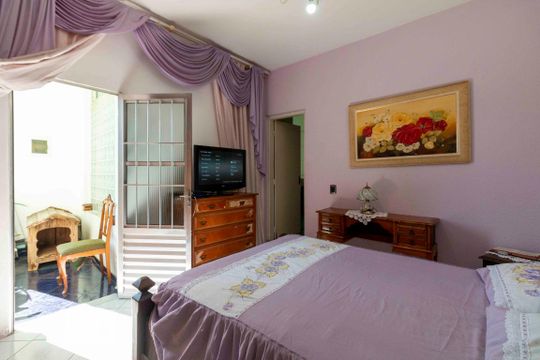 Quarto 1 - Suite Segundo Pavimento de casa para alugar com 5 quartos, 900m² em Vila Marieta, São Paulo