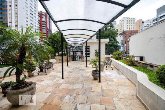 Entrada de apartamento para alugar com 1 quarto, 40m² em Jardim Paulista, São Paulo