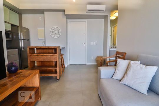 Sala/Cozinha de apartamento para alugar com 1 quarto, 50m² em Consolação, São Paulo
