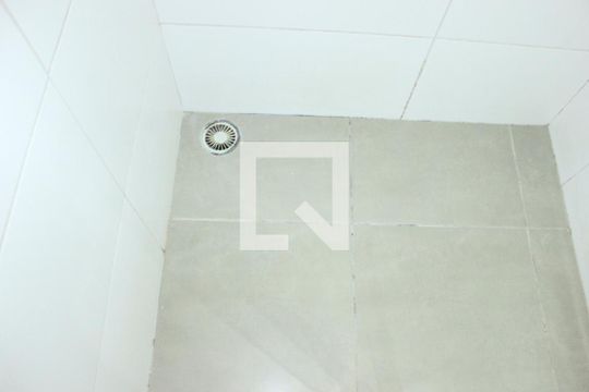 Banheiro de kitnet/studio para alugar com 1 quarto, 40m² em Vila Augusta, Guarulhos