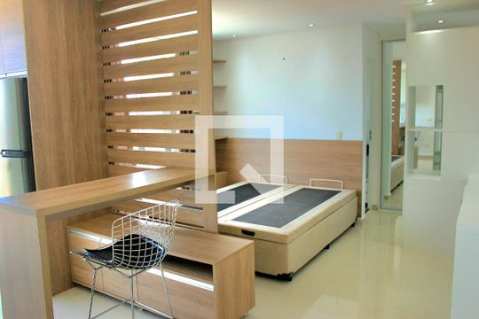 Apartamento para alugar com 1 quarto, 40m² em Vila Augusta, Guarulhos