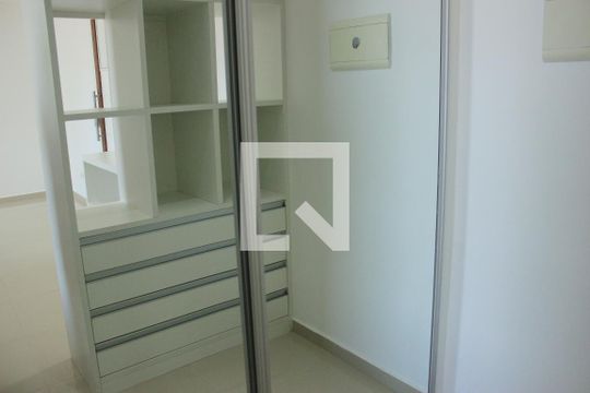Armário/Closet de apartamento para alugar com 1 quarto, 40m² em Vila Augusta, Guarulhos