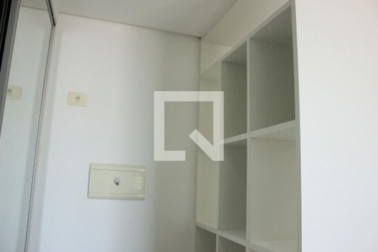 Closet da Suíte de apartamento para alugar com 1 quarto, 40m² em Vila Augusta, Guarulhos