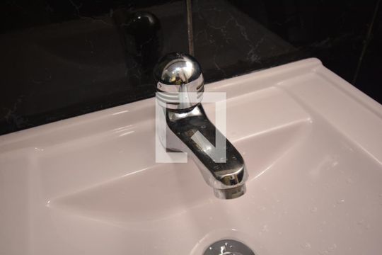 Banheiro - Torneira de apartamento à venda com 2 quartos, 65m² em Vista Alegre, Rio de Janeiro