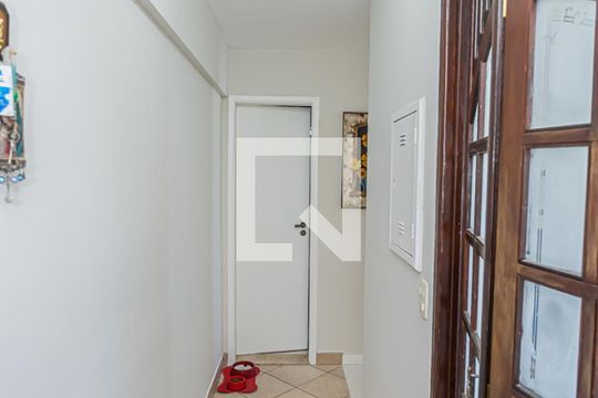 Corredor de apartamento à venda com 2 quartos, 63m² em Vila Pereira Cerca, São Paulo