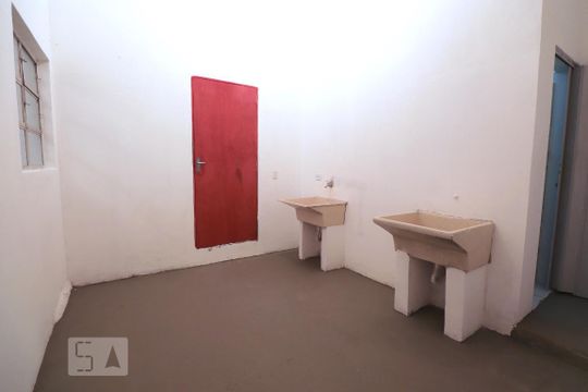 Área de Serviço de casa para alugar com 1 quarto, 70m² em Parque Marajoara, Santo André