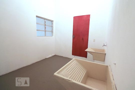 Área de Serviço de casa para alugar com 1 quarto, 70m² em Parque Marajoara, Santo André