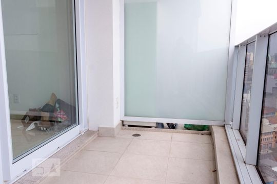Varanda de kitnet/studio à venda com 1 quarto, 28m² em Sé, São Paulo